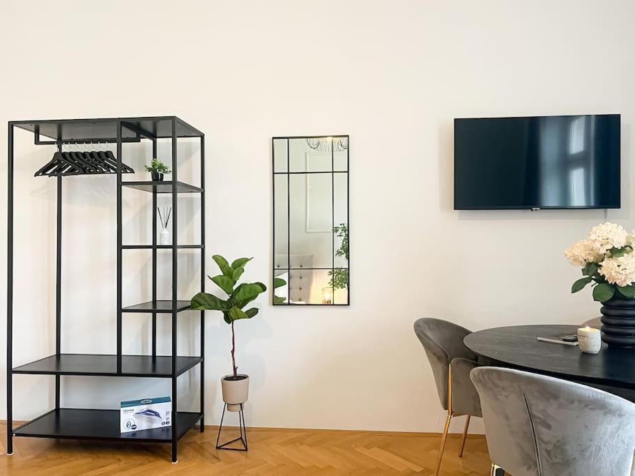 Cozy & Central 2 Bedroom Apartment Vídeň Exteriér fotografie